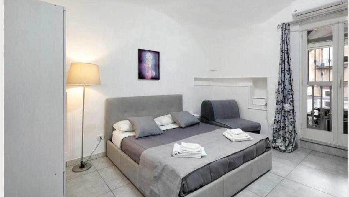 Holiday Tarsia Vicino Piazza Dante - Toledo Appartement Napels